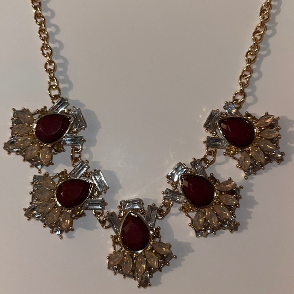 NIB- Sparkle & Bling Faux Rhinestone/Lab Created Stone Necklace and Earring Set - Picture 4 of 5